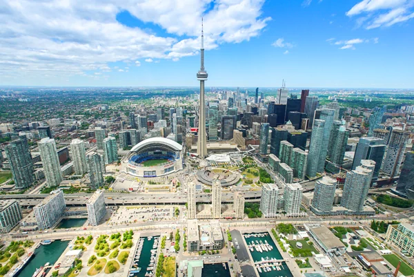 Skyline von Downton Toronto mit CN Tower