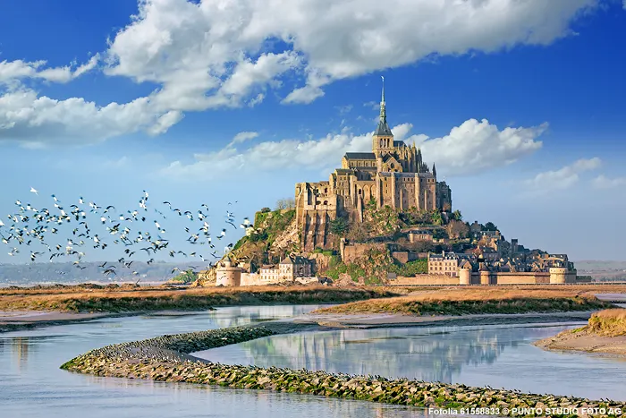 Mont Saint Michel an Frankreichs Küste