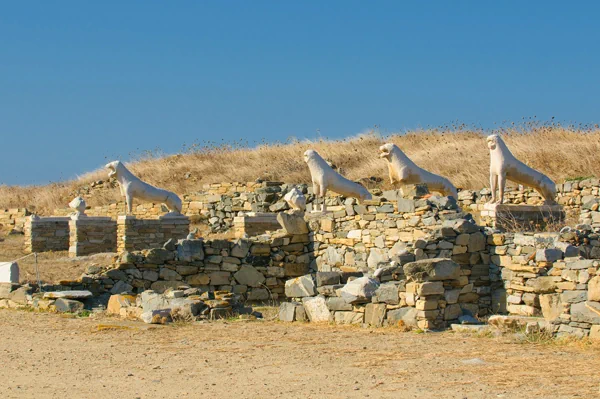 Löwenstatuen der Löwenterrasse