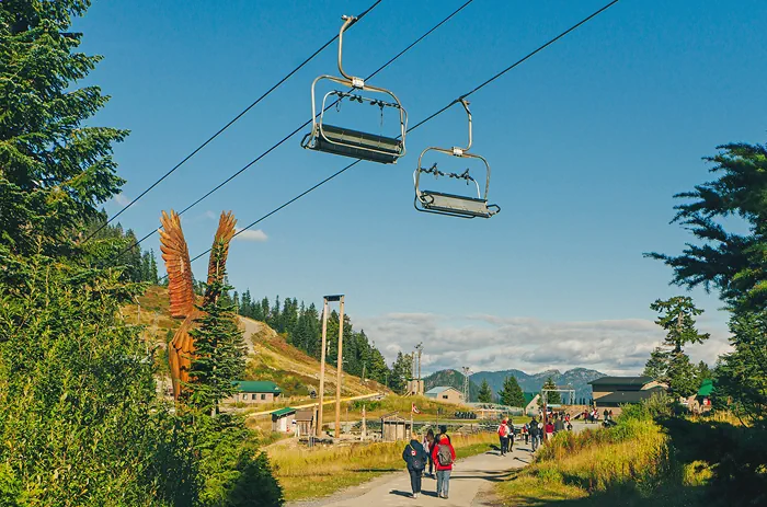 Wanderer auf Grouse Mountain nahe Vancouver