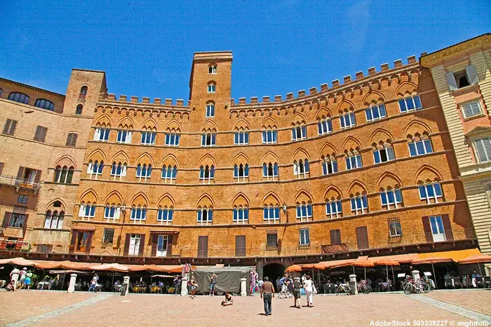 Palazzo Sansedoni an der Piazza del Campo